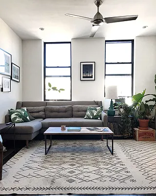 Rented by Compass | media 30