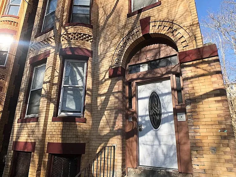 127 Cedar St #4 — Photo 14