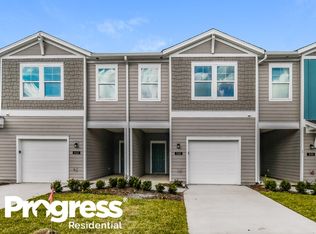 520 Cherry Ridge Dr, Orange Park, FL 32065