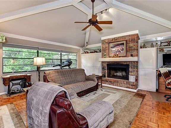 5th image of 2111 Annabelle Ln