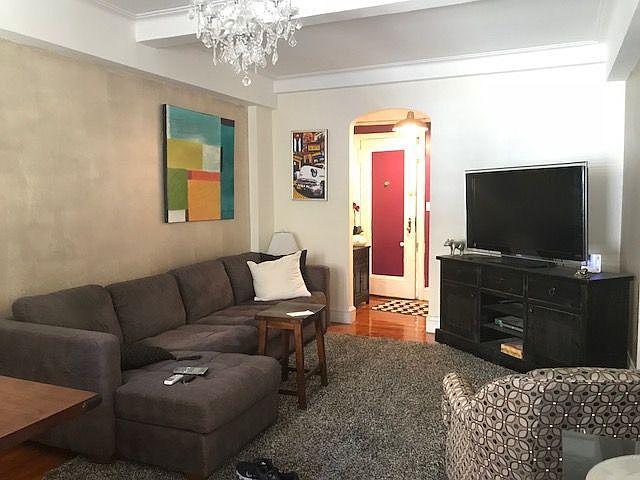 1st image of 121 E 31st St APT 3D