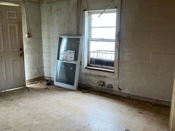 jackson-mississippi-440881252 picture