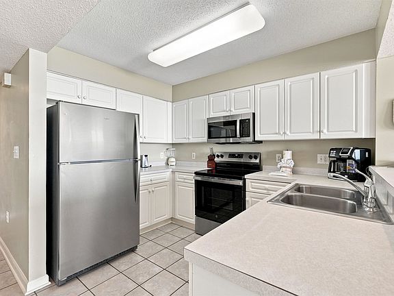 5th image of 102 N Ocean Blvd. #407