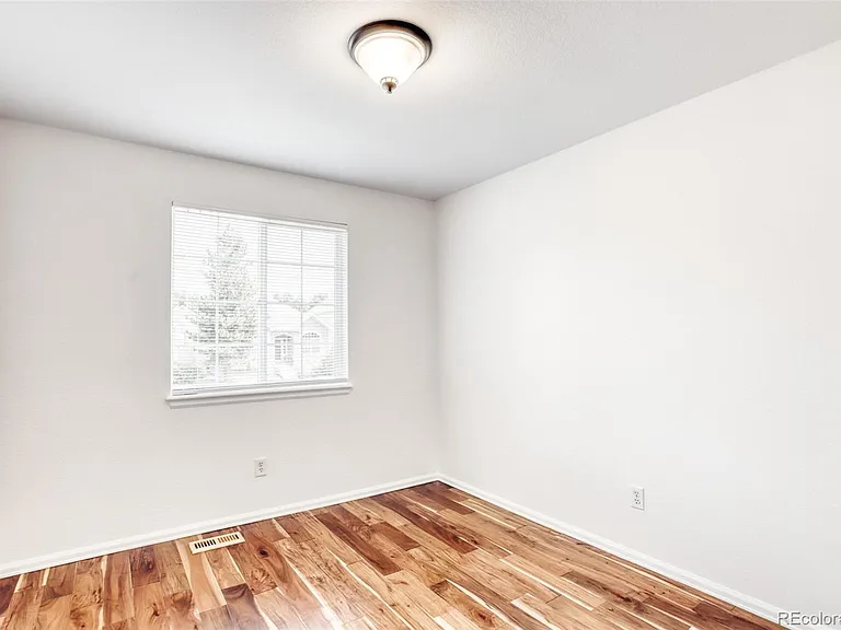 1633 Deerwood Dr — Photo 12