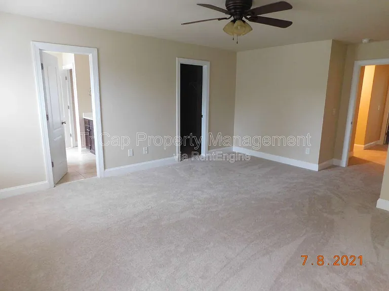 8030 Upper Lake Dr — Photo 13
