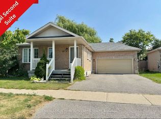 27 Watson Dr, Barrie, ON L4M 6W8