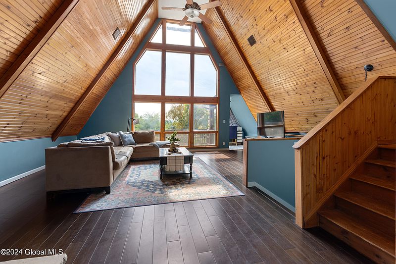 3rd image of 1434 Scotch Ridge Road