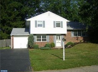 110 Iris Rd, Warminster, PA 18974