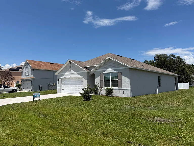 709 Versailles Ln — Photo 22