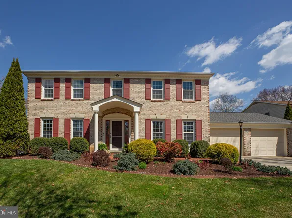 9 Sunrise Ct, Potomac, MD 20854