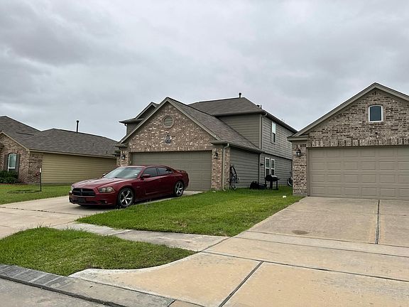 2nd image of 1026 Ranch Oak Dr