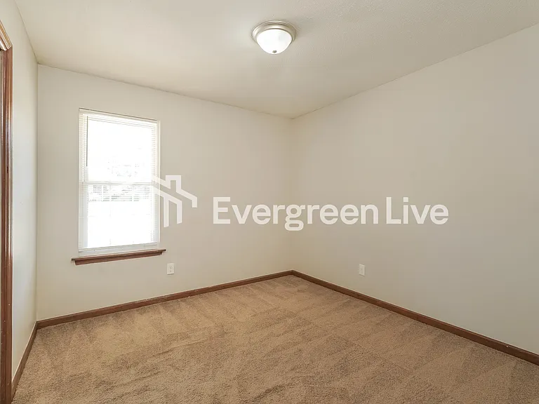 4209 Cap Chat St — Photo 11