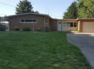 1725 Kochs Ln, Quincy, IL 62305