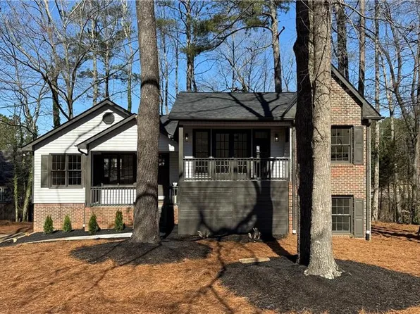 1038 Knotts Pointe Dr, Woodstock, GA 30188