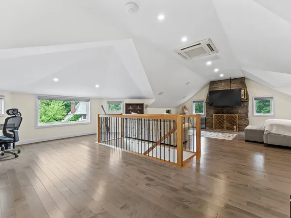 115-18 Mayfair Road image 37 of 55