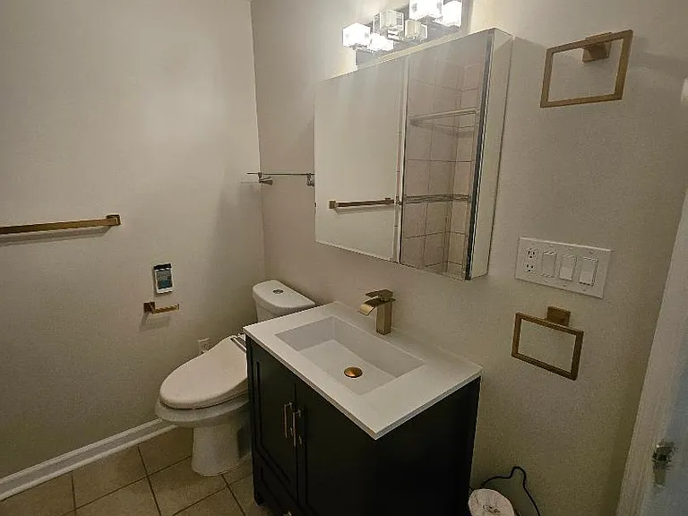 9811 Lake Pointe Ct #203 — Photo 22