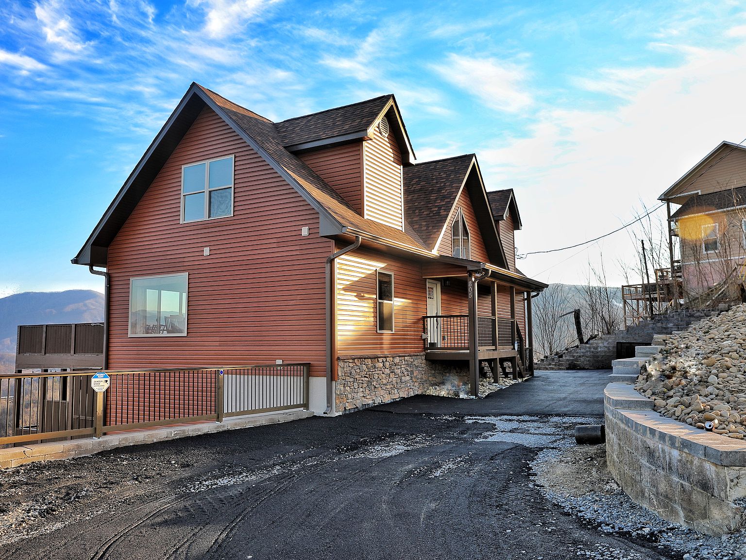 805 Oakley Way, Gatlinburg, TN 37738 Zillow