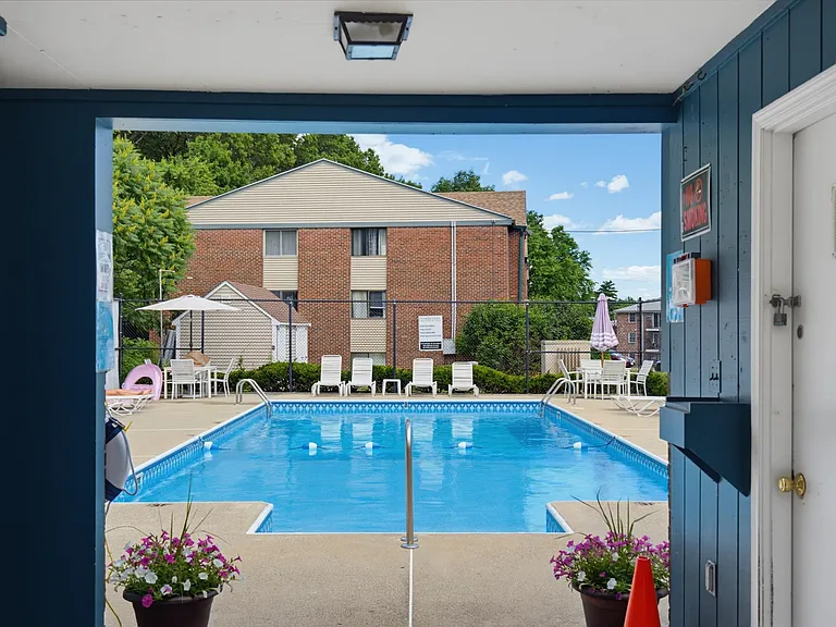 123 English Village Rd #202 — Photo 25