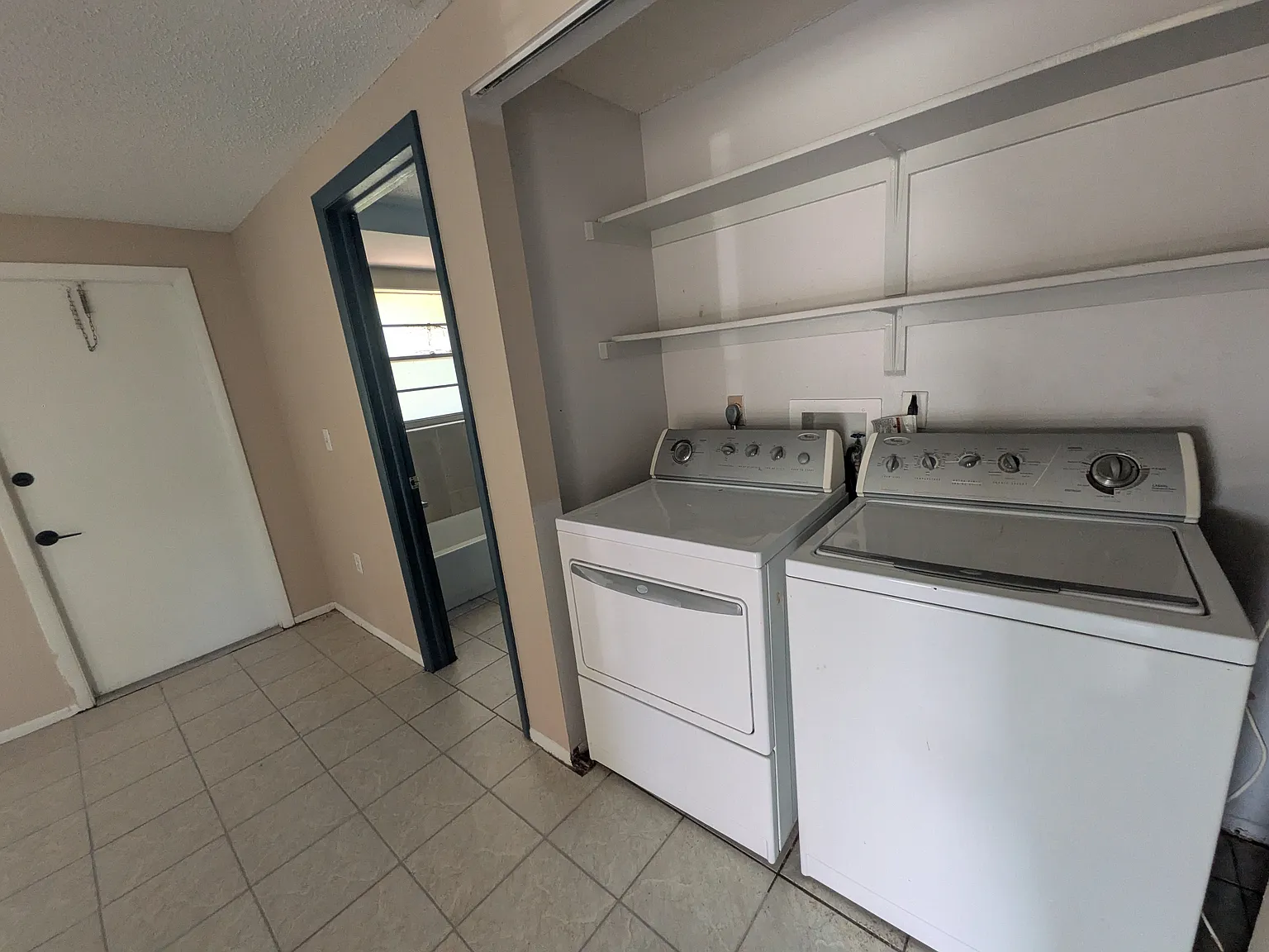 2 bed, 800 sqft, $1,100 — Photo 4