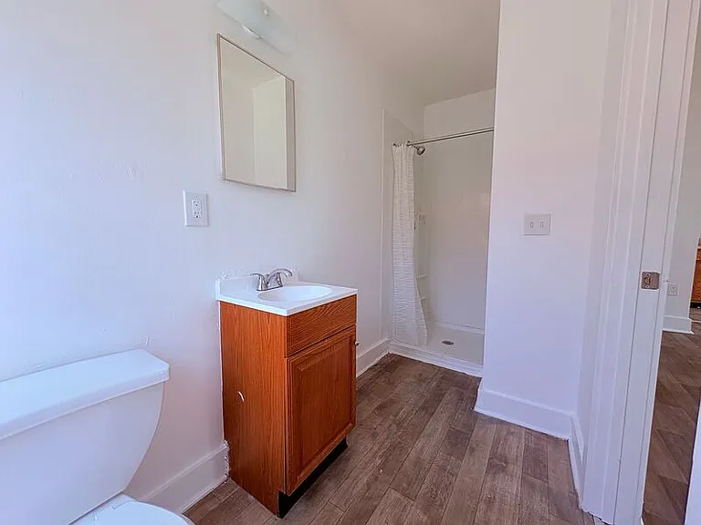 523 W Maple Ave #2-A — Photo 19