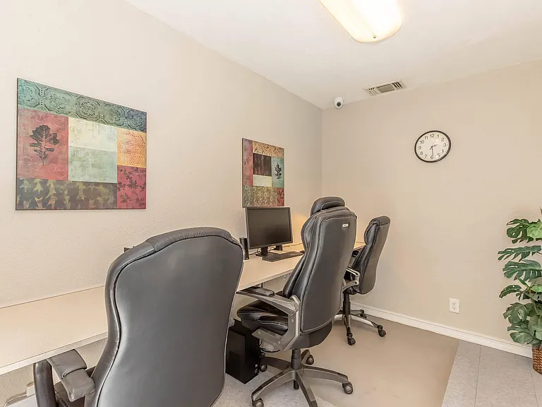 Winding Creek Apartments — Photo 6