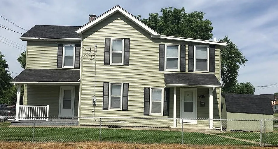 2013 Wayne Ave photo 1