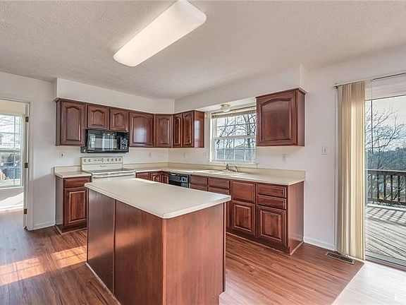 2nd image of 2269 Watchfield Dr