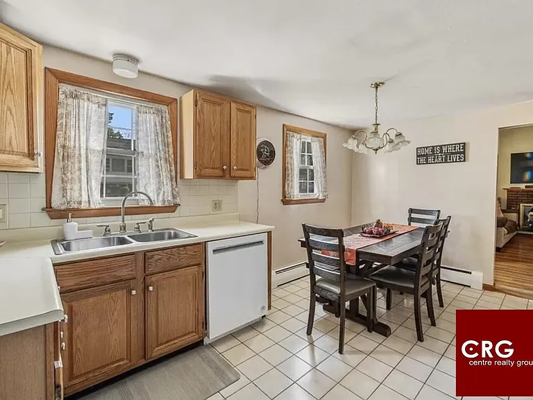 11 Boyden St — Photo 22