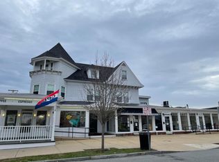 4 Lexington Ave #1, Gloucester, MA 01930