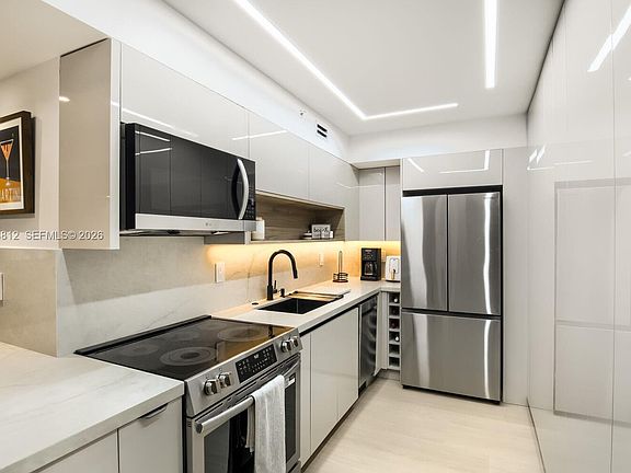 5th image of 2501 S Ocean Dr APT 833