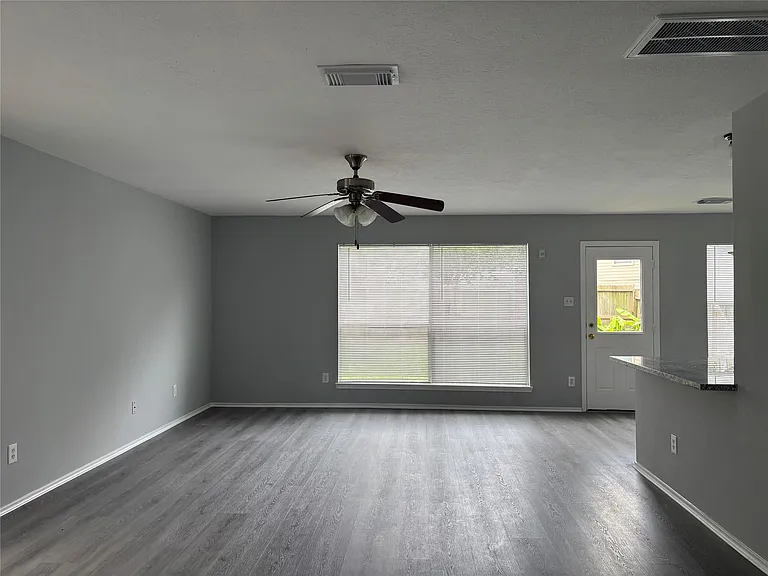 13642 Rural Oak St — Photo 17