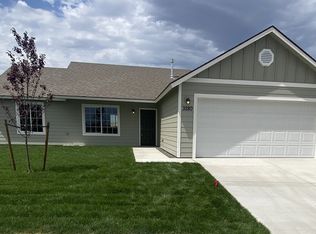 3280 High Desert Loop, Umatilla, OR 97882