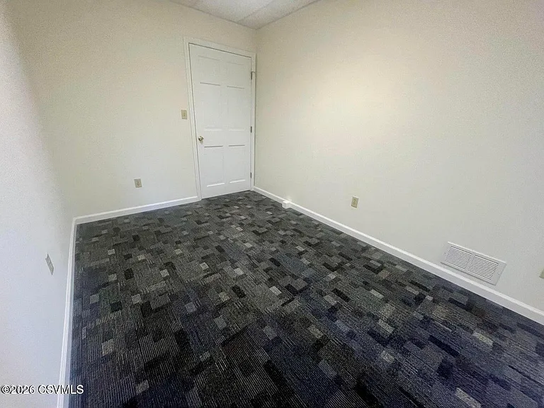 1157 Westbranch Hwy — Photo 9