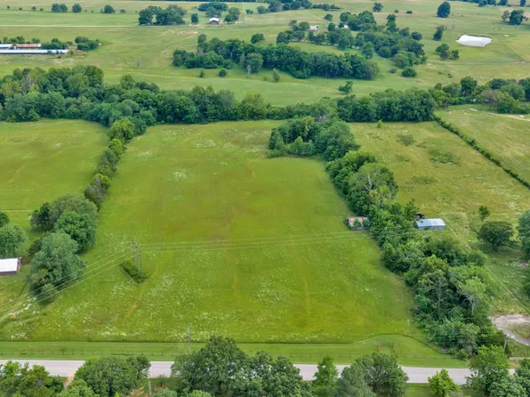 11023 Illinois Chapel Rd, Prairie Grove, AR 72753