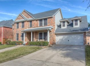 6725 Branch Creek Dr, Fort Worth, TX 76132
