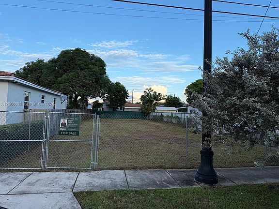 3rd image of 231 NW 62nd Ave