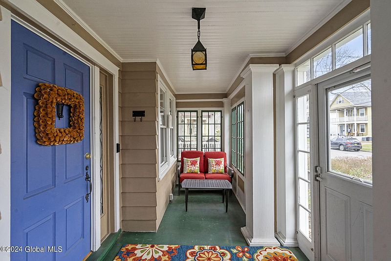 5th image of 27 Harris Avenue