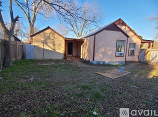 1011 Washburn St, Taylor, TX 76574
