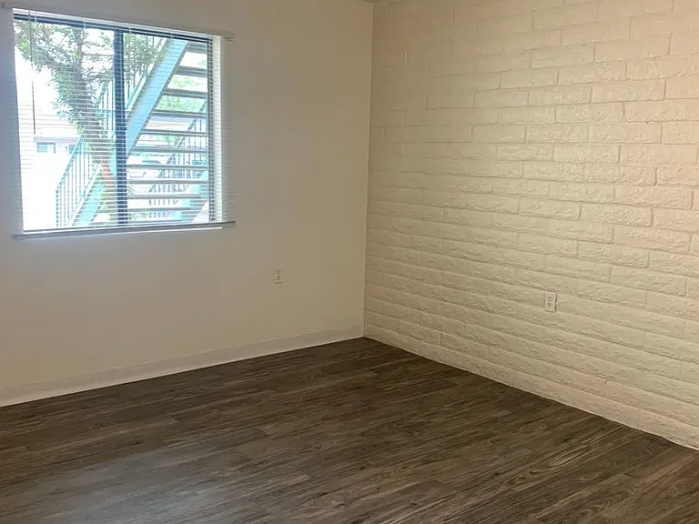 Taylor Heights Apartments — Photo 47