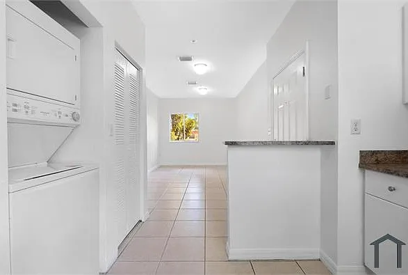 33 E 20th St #205 — Photo 12