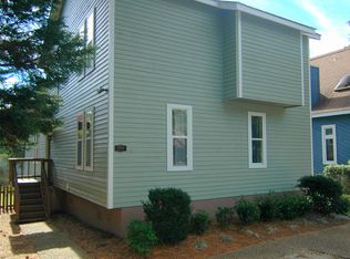 2208 Woodlawn Ave, Virginia Beach, VA 23455