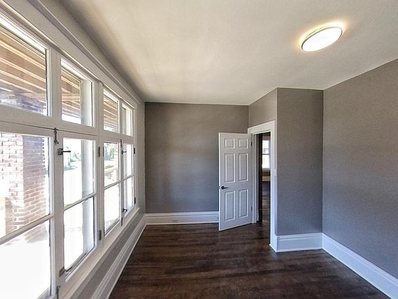 5th image of 427 Funston Ave #1