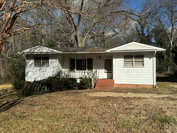 106 Prosperity Dr, Greenwood, SC 29646