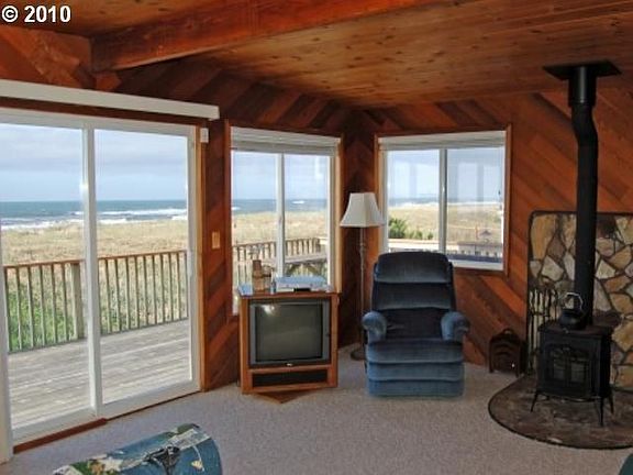 4th image of 25960 Beach Dr