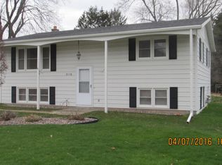 3116 E Fairchild St, La Crosse, WI 54601