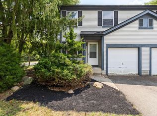 3697 Heatherglen Dr, Columbus, OH 43221