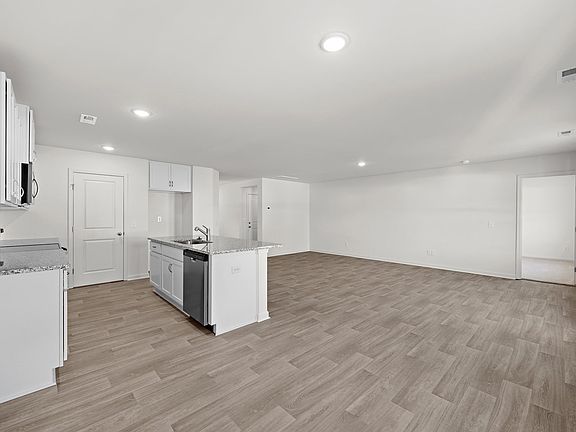 4th image of 4649 Swimming Ln