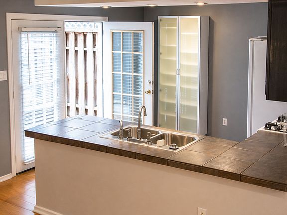 2nd image of 8330 Fathom Cir APT 401