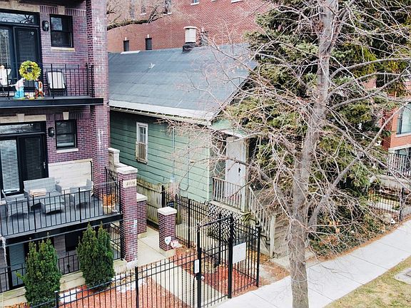 3rd image of 4020 N California Ave