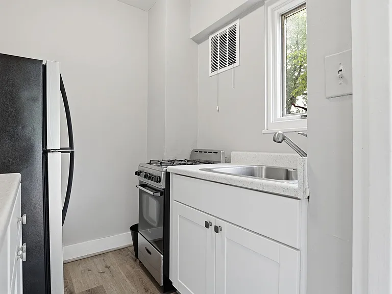 2720 Wisconsin Ave NW #302 — Photo 15